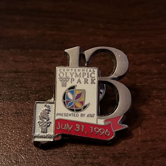 Vintage 1996‎ Atlanta Olympics Day 13 Of The Games July 31st Lapel Hat Pin - Picture 1 of 4